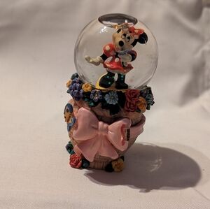 Minnie Mouse Mini Snow Globe - Flowers And Butterflies